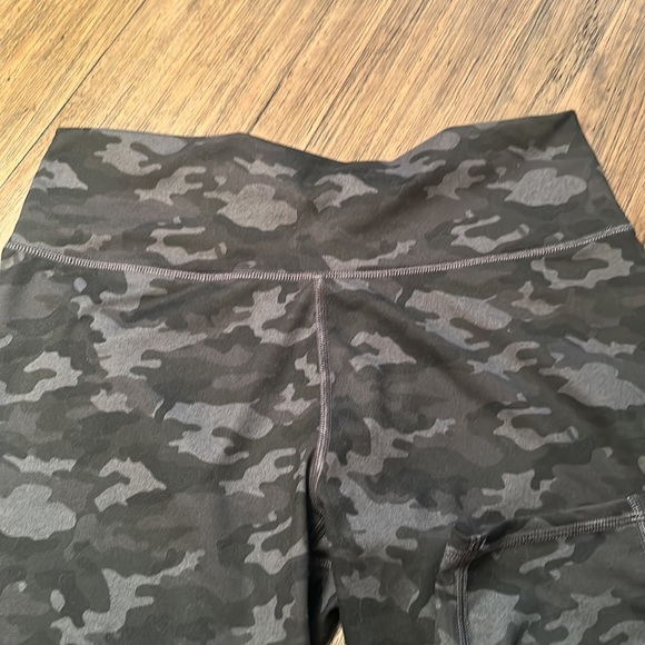 FABLETICS camo leggings - Picture 4 of 7